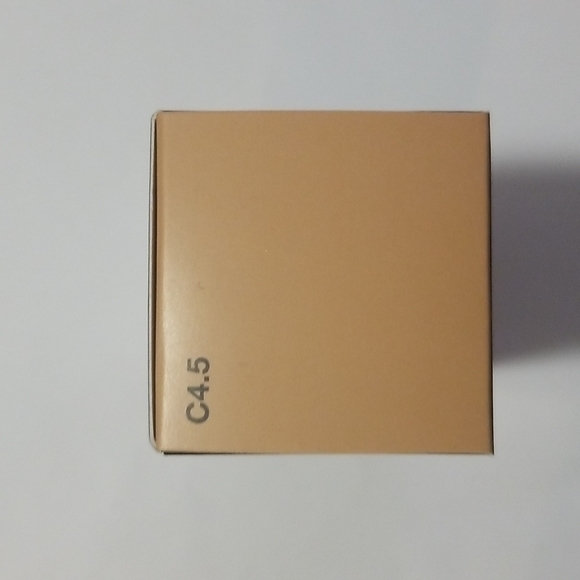 MAC C4.5 Studio Fix Fluid Foundation - Picture 7 of 8